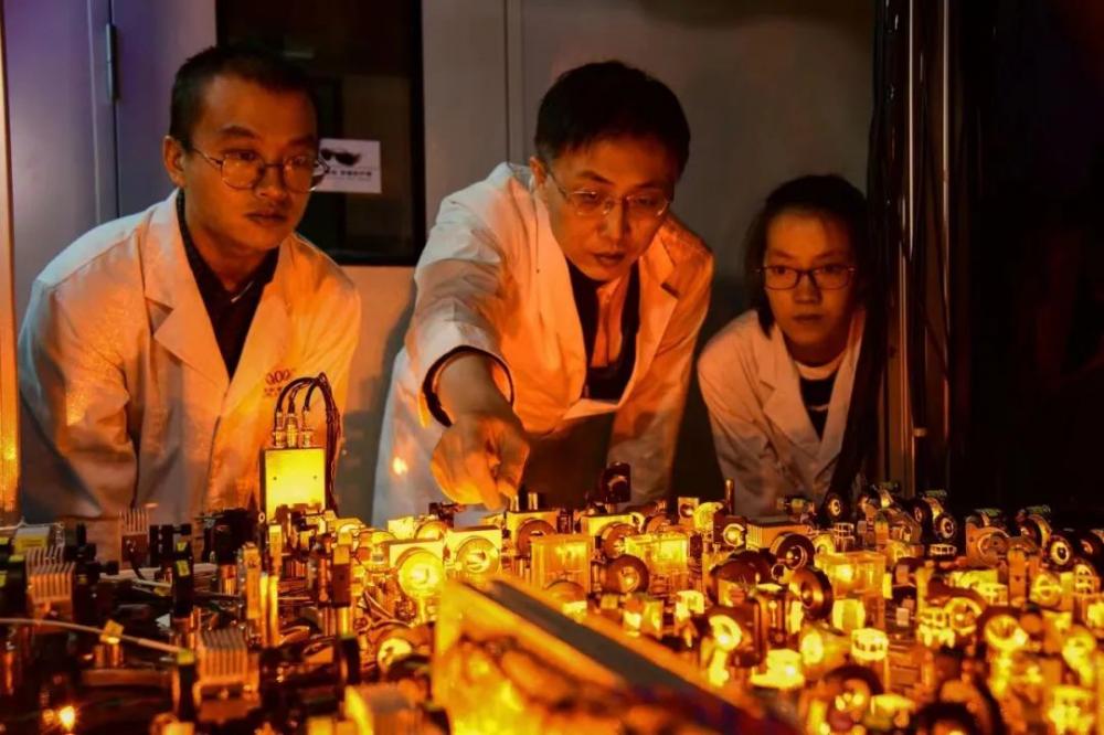 強化政治擔當 續(xù)寫教育新篇 為高質(zhì)量發(fā)展提供基礎(chǔ)性戰(zhàn)略性支撐